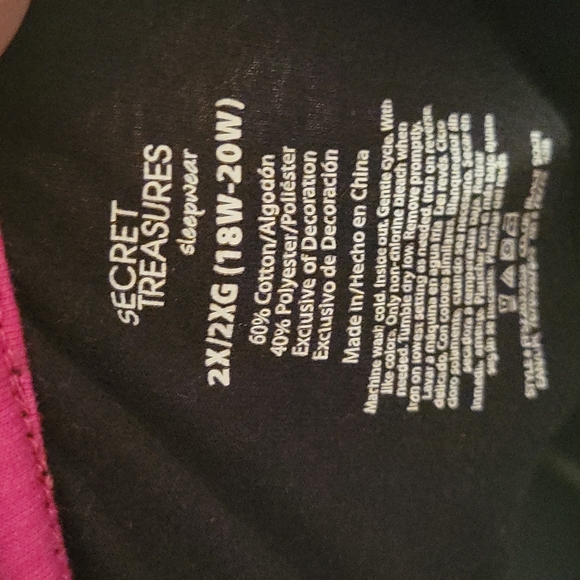 Secret Treasures tee size 2X - Picture 4 of 4